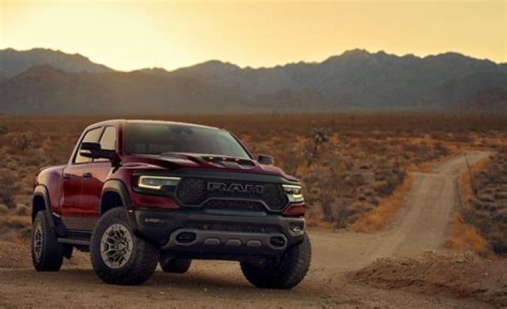 Does a TRX 700 have reverse?