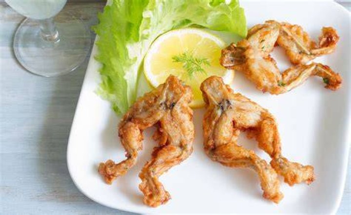 Does Nathans have frog legs?