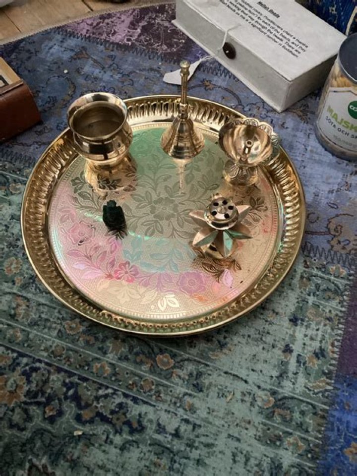 What do you put on a side table?